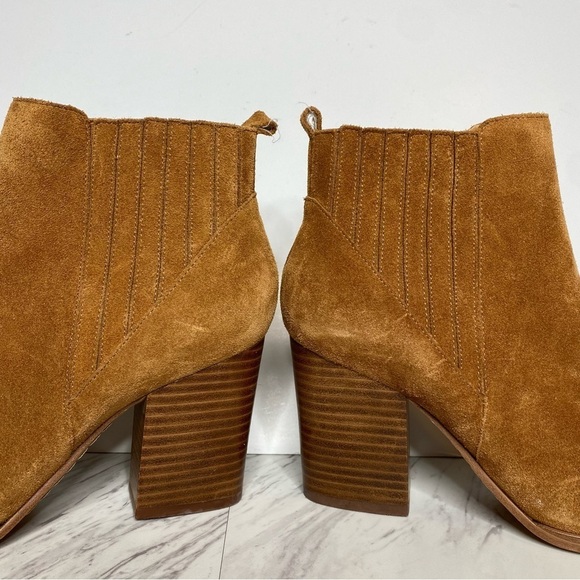 Marc Fisher Alva Brown Suede Bootie 9 1/2 M - Picture 8 of 14